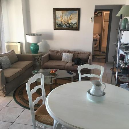 Charmant 2 Pieces Apartment Sete Luaran gambar