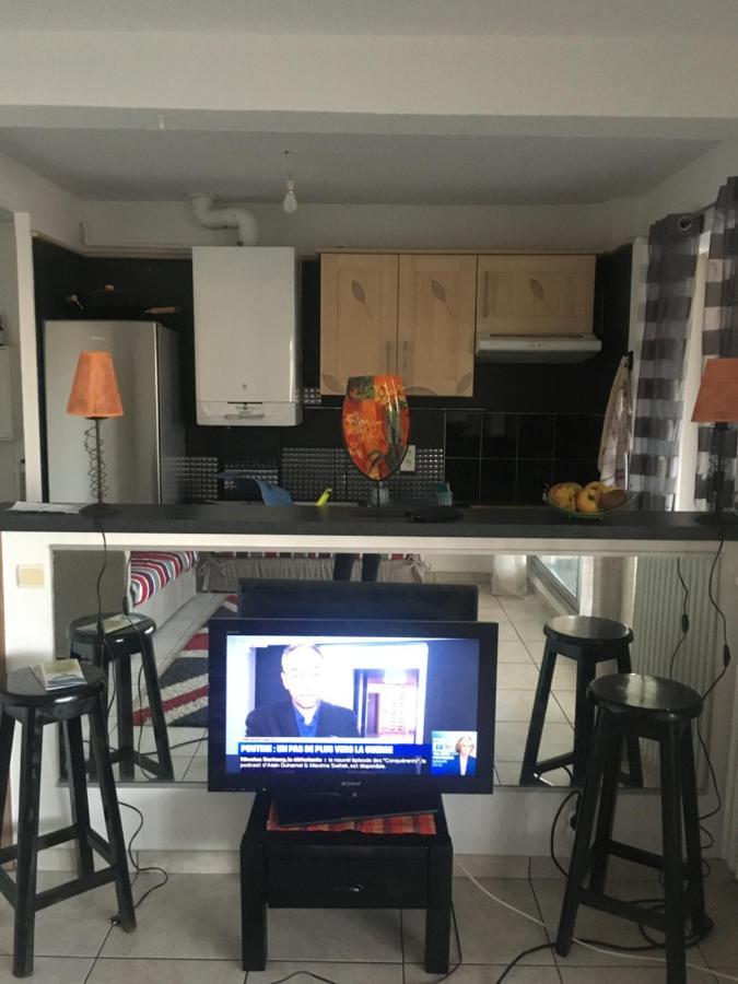 Charmant 2 Pieces Apartment Sete Luaran gambar